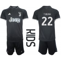 Juventus Timothy Weah #22 Replika babykläder Tredjeställ Barn 2023-24 Kortärmad (+ korta byxor)